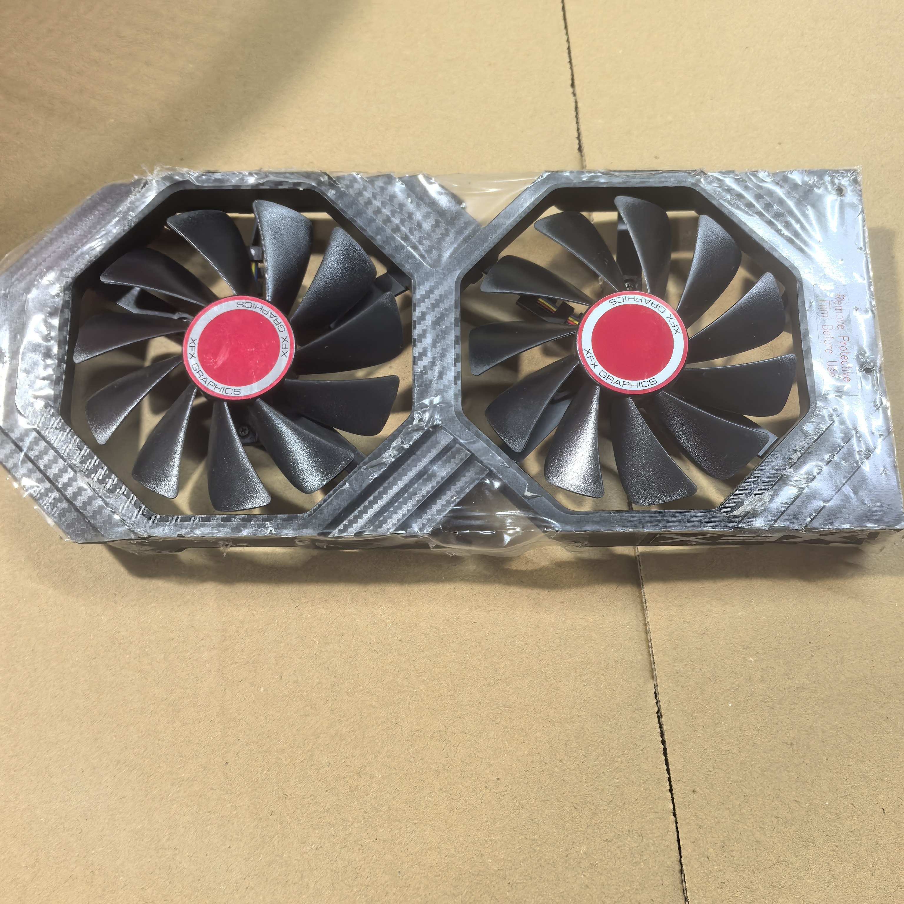 XFX讯景 RX580 584 588黑狼版RX580 8G 黑狼版显卡双风扇带壳