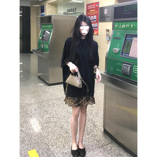 Drawdream 慵懒感松弛感圆领黑色短袖T恤女气质豹纹A字半身裙套装