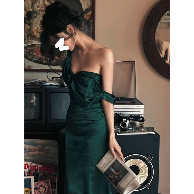 Drawdream 复古轻奢绿色低胸吊带连衣裙女性感露背褶皱宴会晚礼服