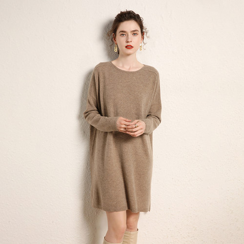 山羊绒连衣裙女士中长款圆领落肩袖宽松大码前短后长针织百搭新款