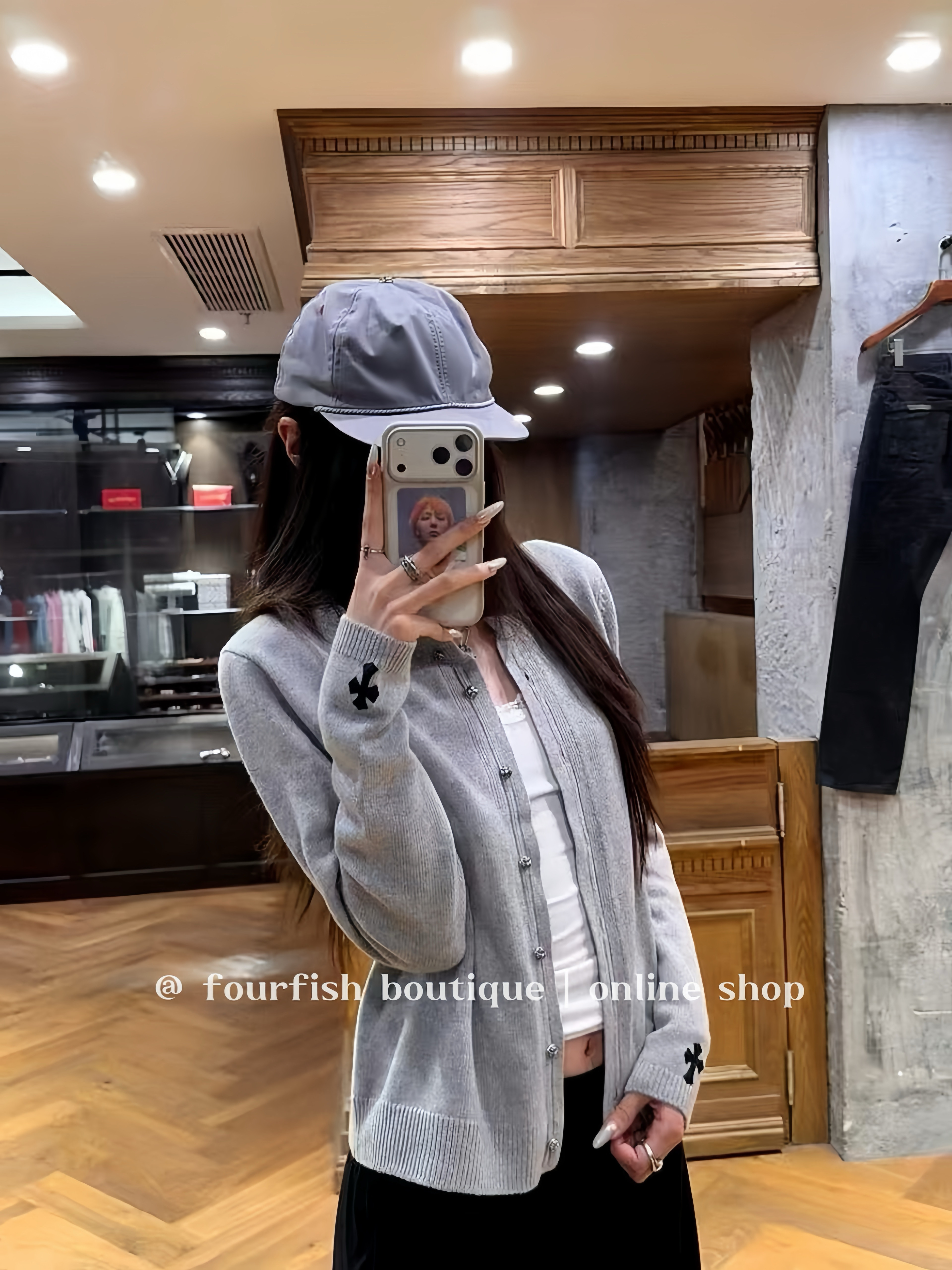 (现)小众设计美式皮十字架银扣女款羊绒开衫毛衣外套