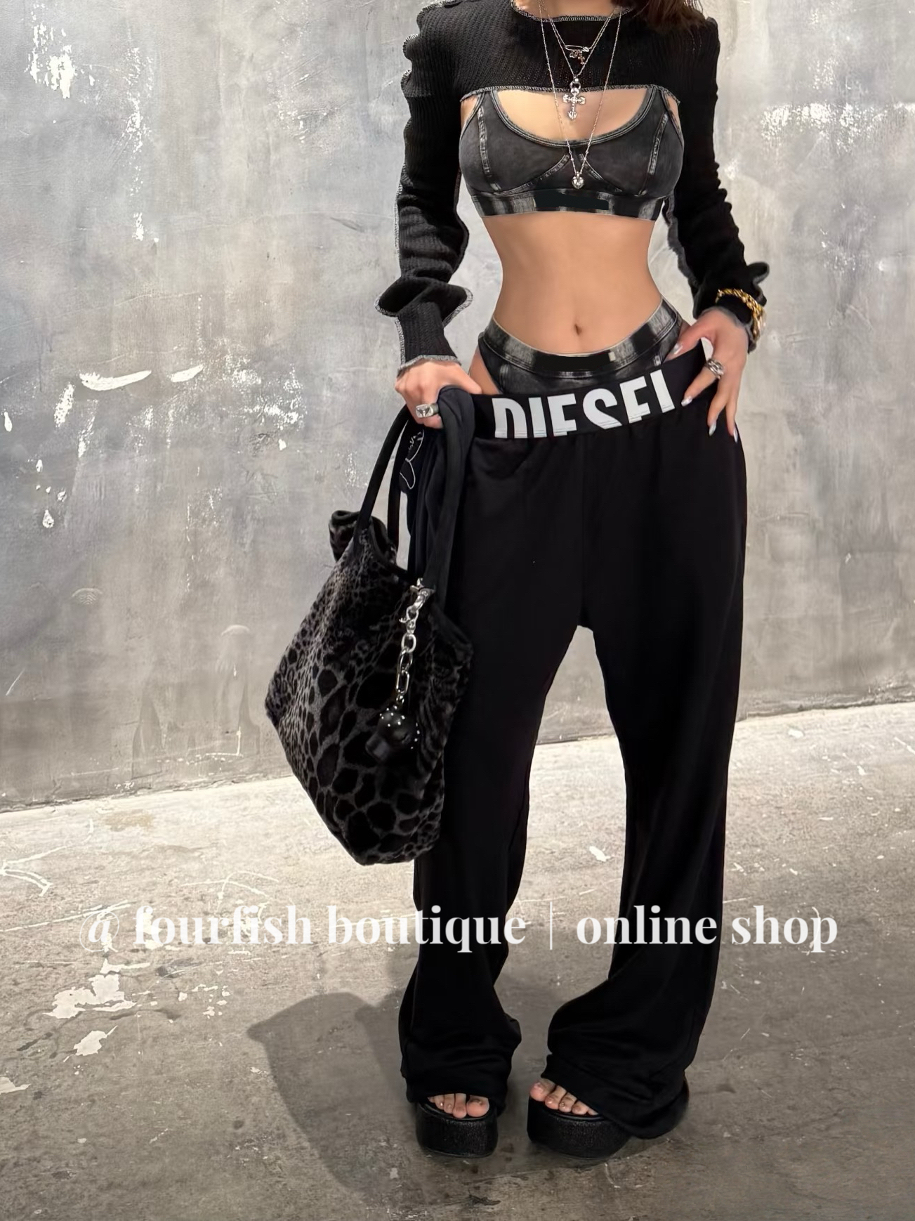 （现）小众设计时髦精织带简约印花直筒休闲长裤运动裤新款