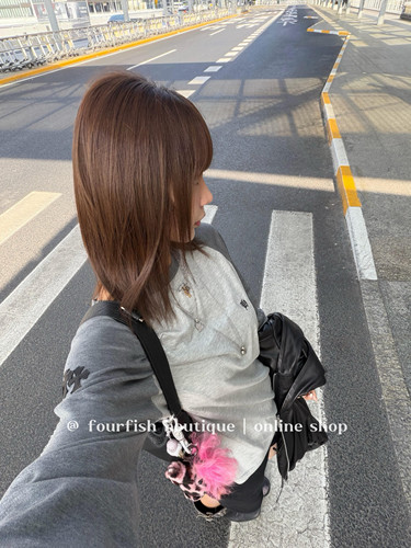 （现）小众设计美式辣妹拼接撞色桑蚕丝羊毛宽松休闲圆领长袖T恤