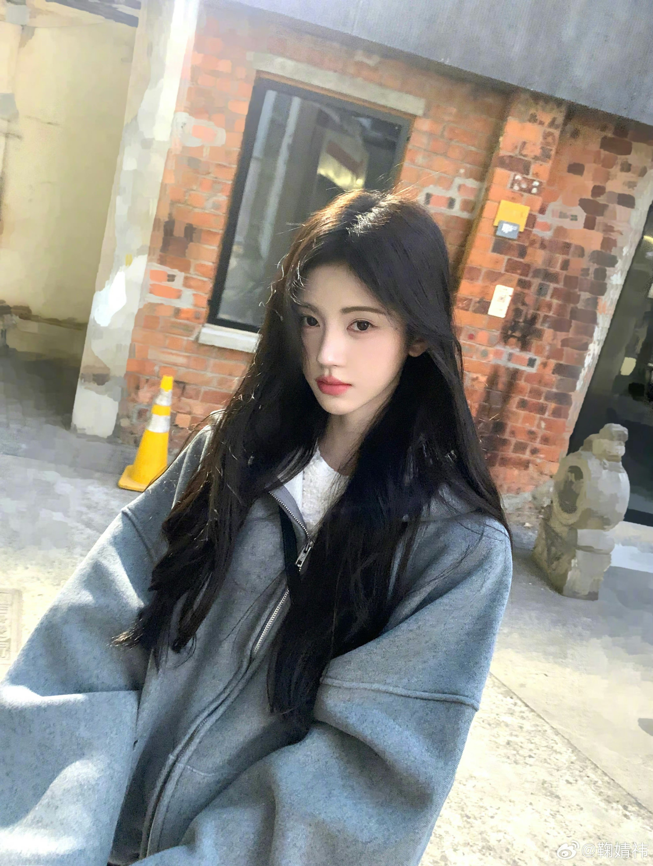 (现)鞠婧祎白敬亭同款aw休闲宽松连帽长袖卫衣外套拉链加绒24新