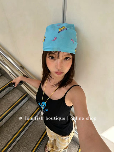 （现）小众c / h高阶线ins风骷髅印花辣妹吊带上衣