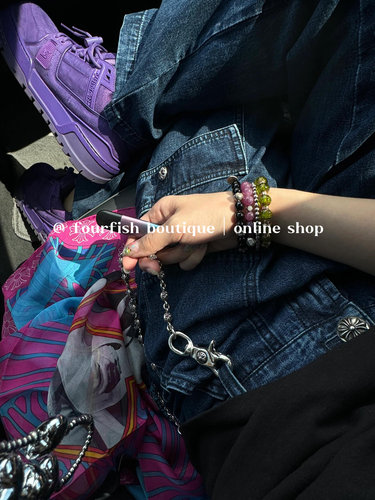 （现）小众设计彩色印花时髦辣妹丝巾方巾/可做抹胸