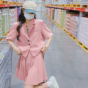活泼减龄绿色西装套装裙女夏季薄款2025新款网红百褶裙两件套夏装图片
