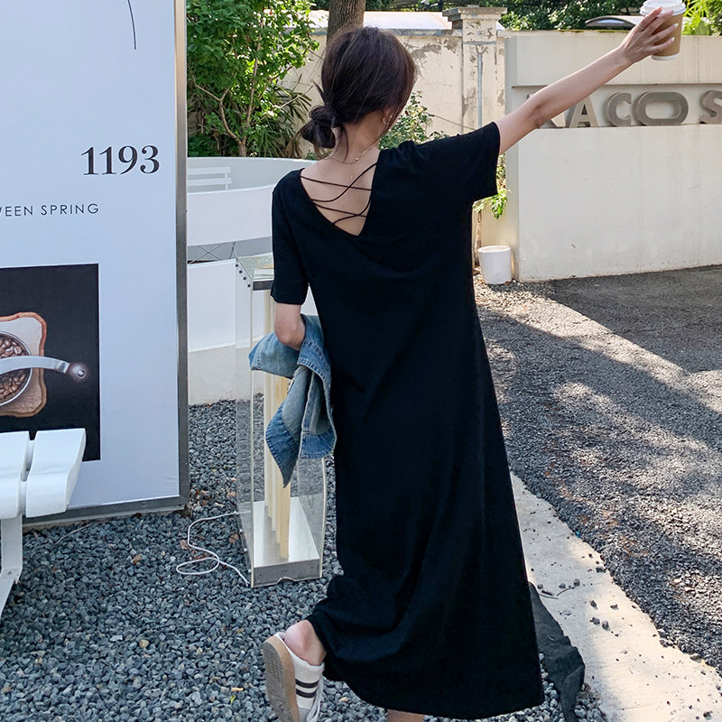 法式赫本风黑色露背t恤连衣裙女夏2025新款宽松休闲气质绝美长裙图片