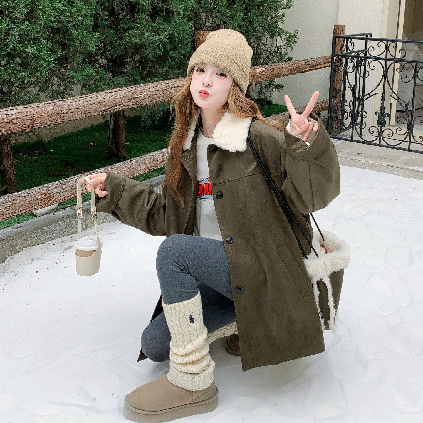 现货羊羔毛拼接宽松羽绒服风衣外套207-1818P275控398，女装羽绒服，卡莱