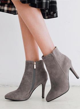 41一47特大码女鞋43灰色44时尚百搭超高跟短靴45绒面细跟女靴子46