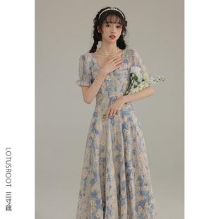 三寸藕 方领蓝色油画风碎花连衣裙女短袖 法式 初恋裙子 夏季 新款