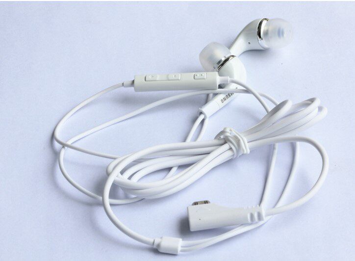 三星手机原装正品W2014 G9298 W2013 G1600 W2016 g1650扁口耳机在类目 影音电器, 手机耳机中 - 来自Buy2taobao.com提供专业的淘宝代购服务