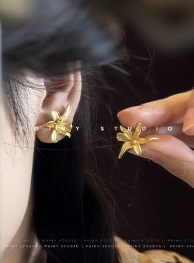 高级感立体兰花朵耳钉女气质百搭S925银针金色耳环精致复古耳饰