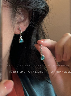 蓝色水滴小耳坠锆石耳环气质高级感精致耳钉小众独特设计轻奢耳饰