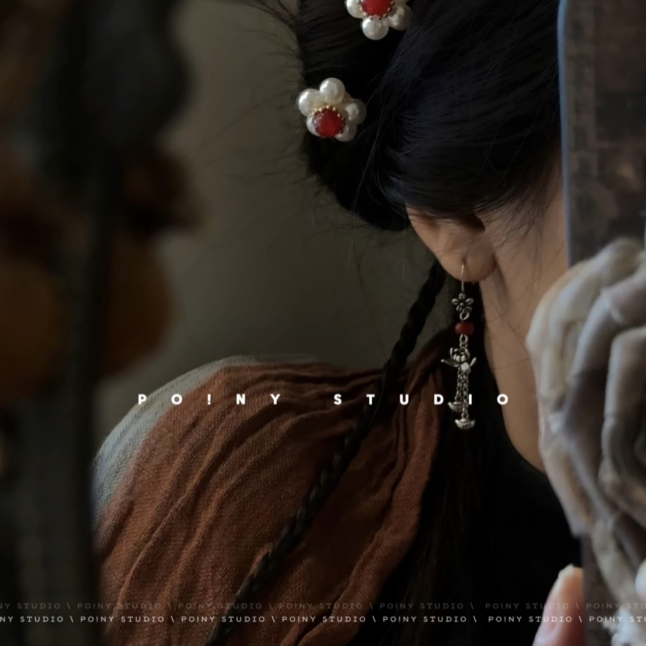 新中式国风红色花朵发簪女