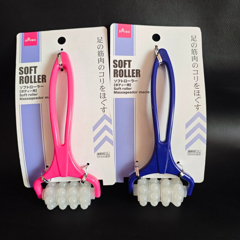 日本大创手持滚轮式按摩器手臂小腿穴位按摩珠胳膊腿部通经络滚珠