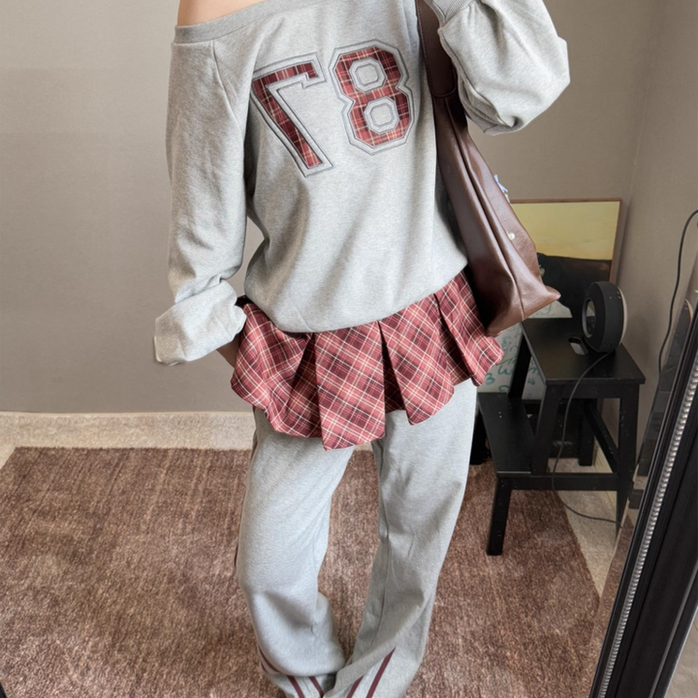 美式高校运动少女风宽松斜肩卫衣阔腿裤屁帘微喇裤两件套装早秋季