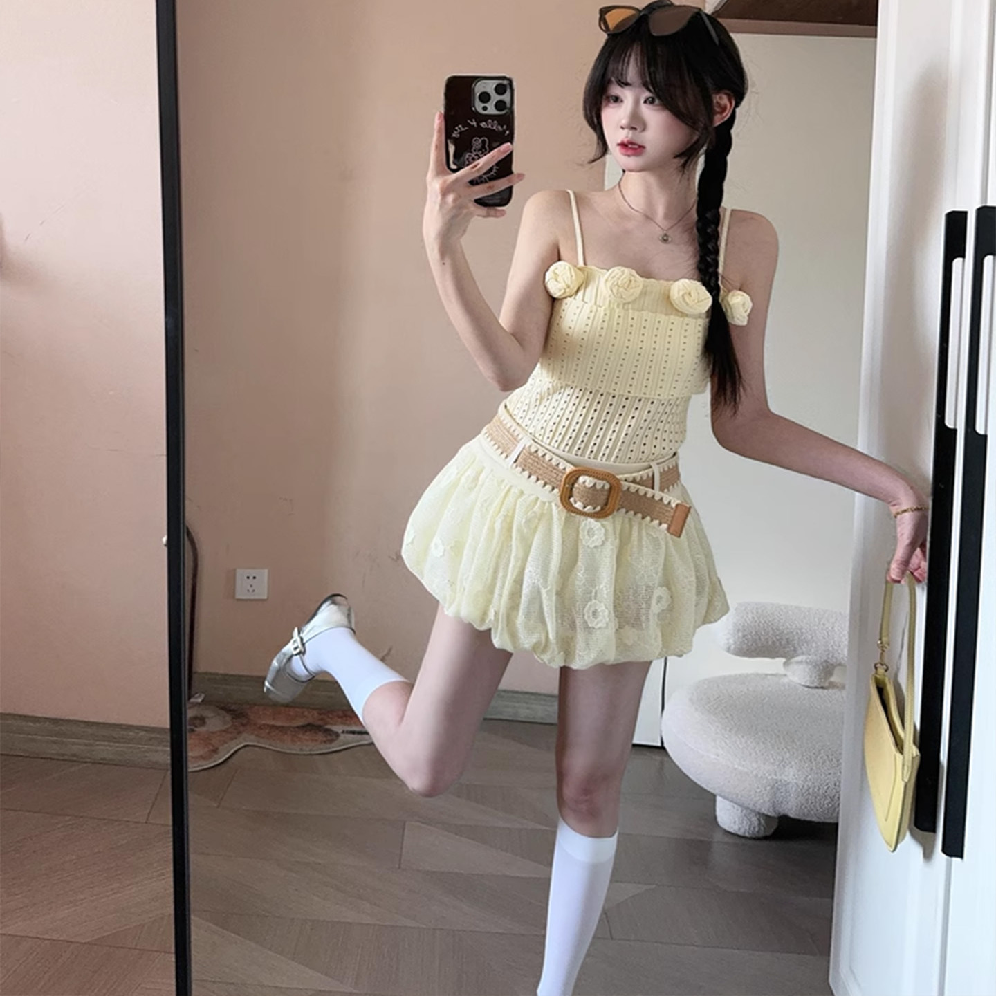 温柔气质花朵镂空吊带背心蓬蓬花苞半身裙女夏季设计感小众两件套