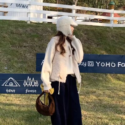 羊羔毛牛角扣2026新款皮毛一体马甲女春秋坎肩背心环保毛毛外套