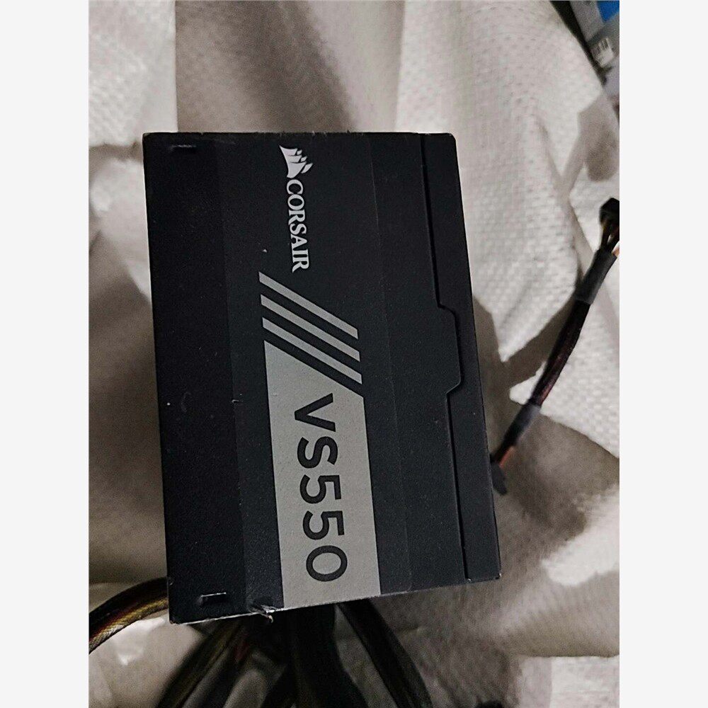 出美商海盗船Corsair VS550电源，额定550W，轻议价