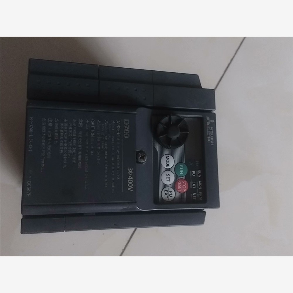 三菱D700变频器1.5KW型