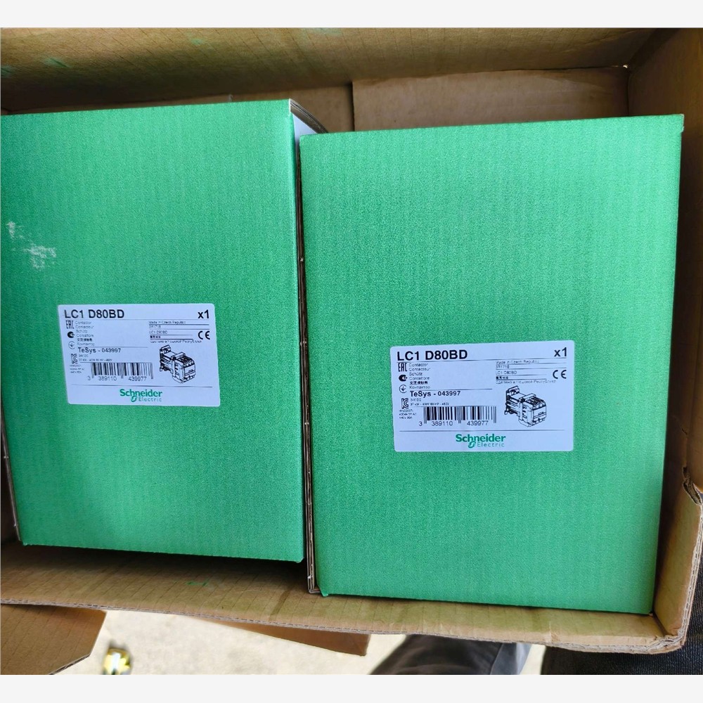 施耐德LC1D80BD接触器，