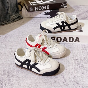 2026年春季新款儿童板鞋透气软底百搭运动男童女童阿甘鞋宝宝鞋子