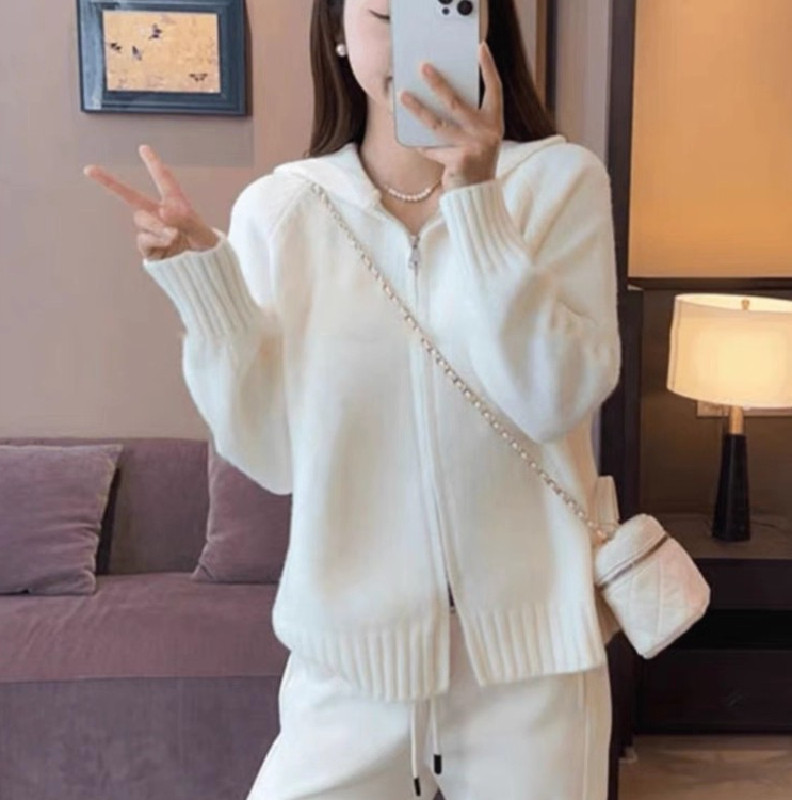 大朗不易起球毛衣2025带帽子的针织衫女卫衣超好看软糯宽松上衣潮图片