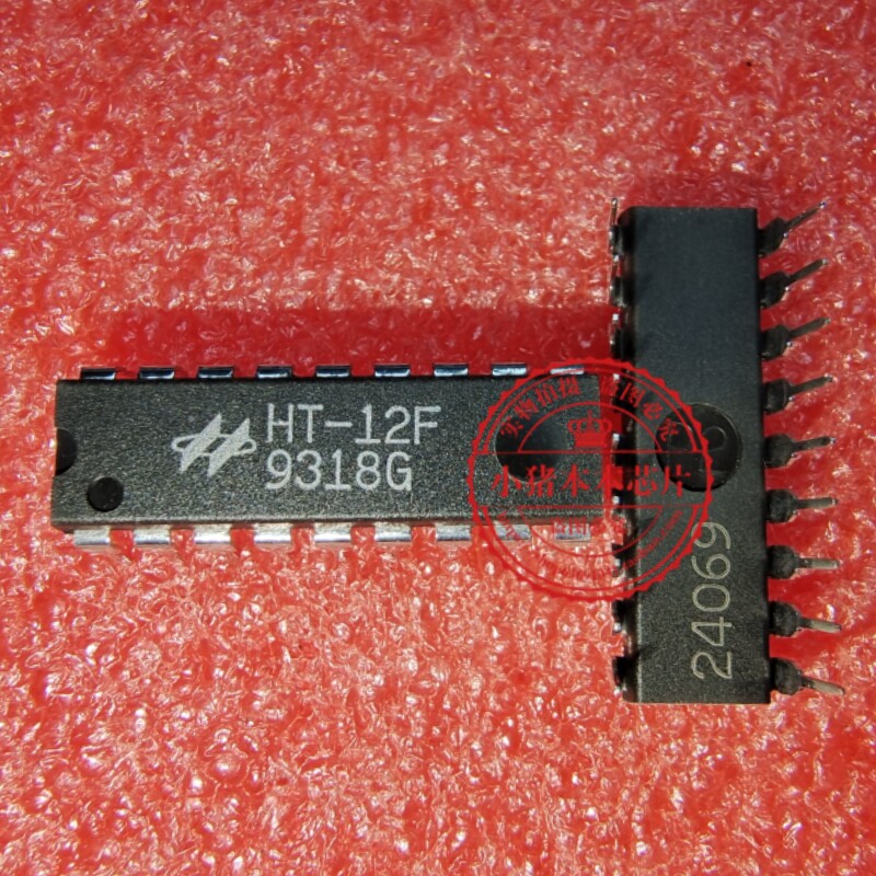 HT-12F  HT12F  DIP18  新的   一个起拍