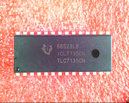 1CL7135CN ICL7135CN TCL7135CN DIP28全新现货 一个起卖