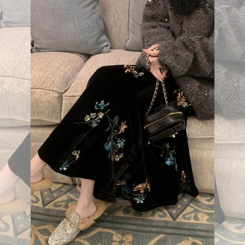 爵莱菲大码胖mm复古新中式黑色半身裙女国风重工刺绣丝绒长裙