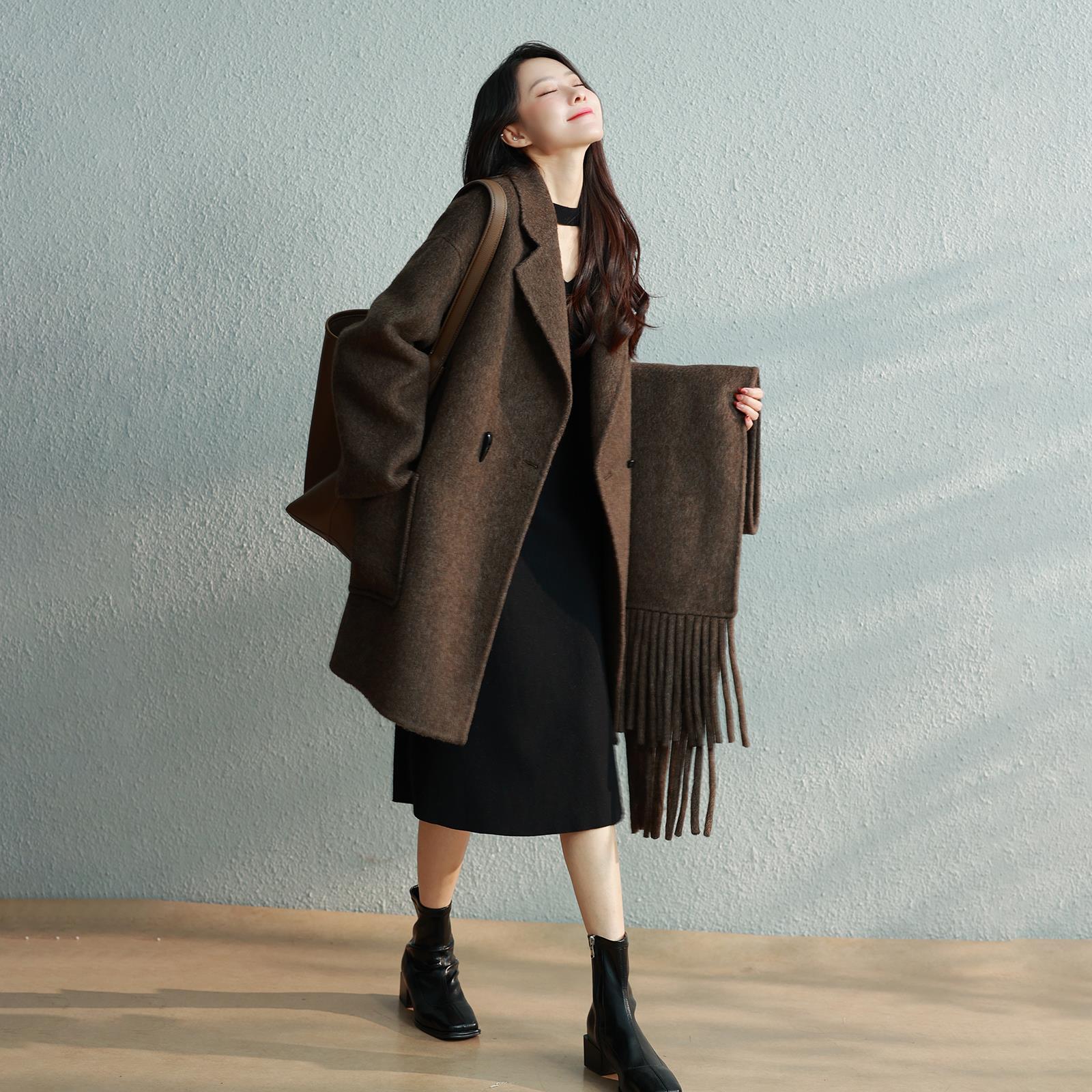 爵莱菲大码胖mm棕色大衣女中长版新款秋冬季高级感羊毛呢外套