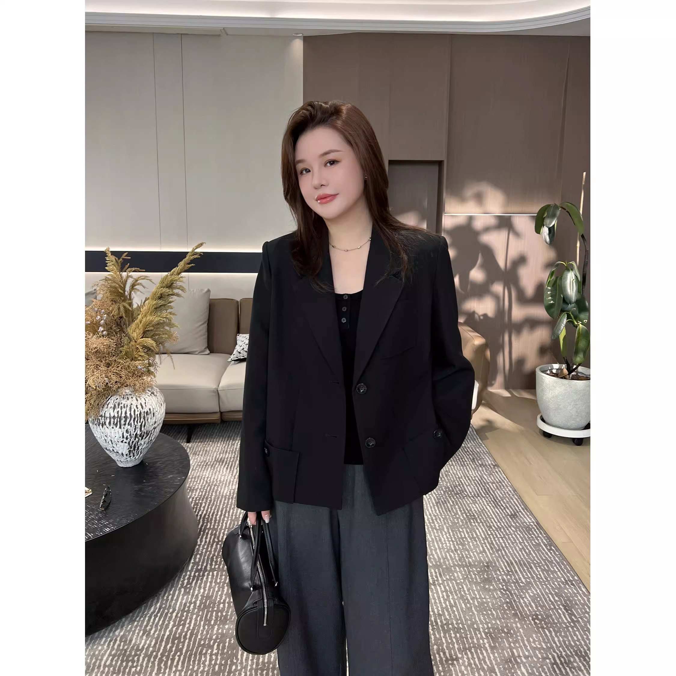 爵莱菲大码2026春季MIU系学院风女装胖mm显瘦短西装外套黑色新款,女装/女士精品,常规大码外套,淘宝优惠券,粉丝福利购,淘宝优惠卷