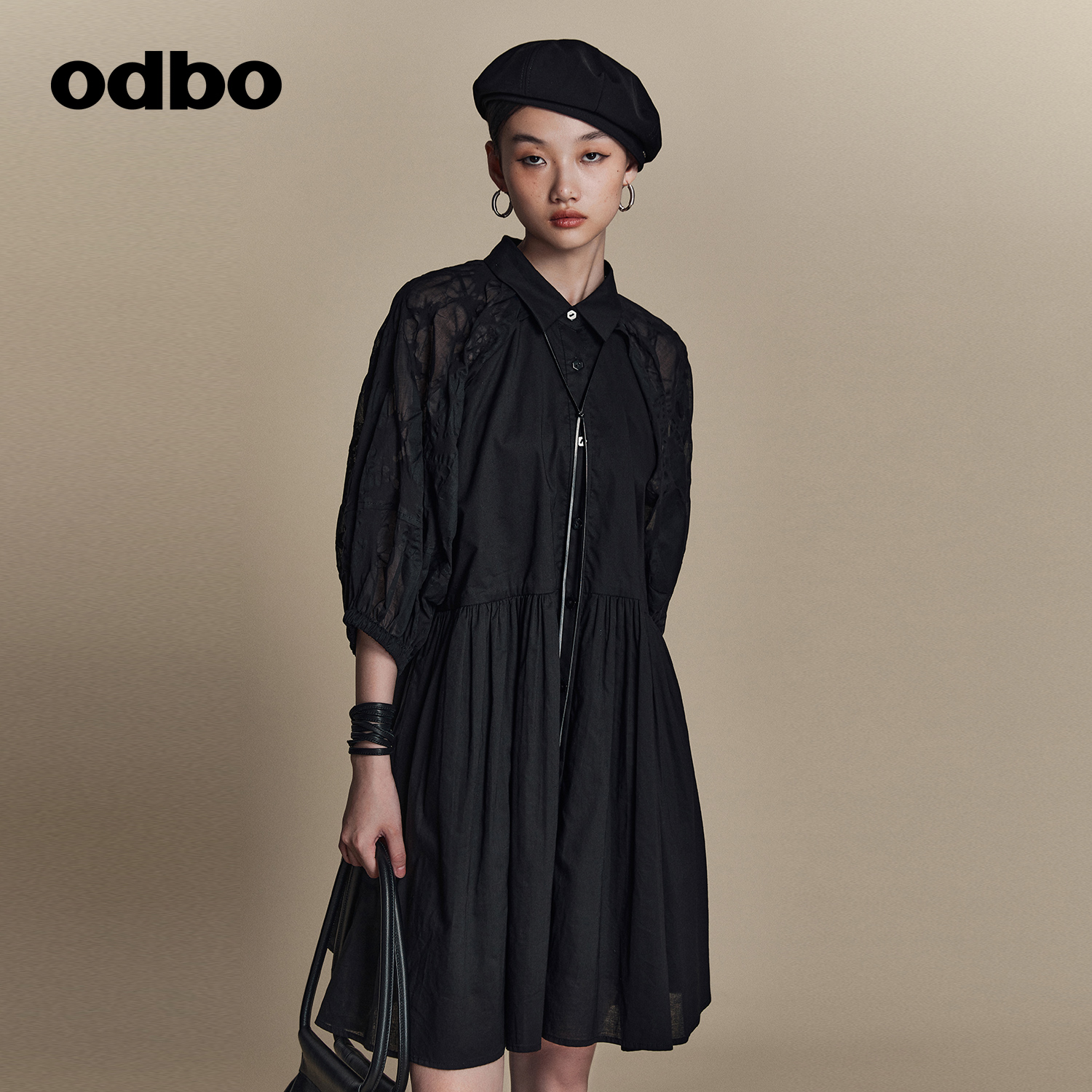 欧迪比欧压褶肌理感连衣裙