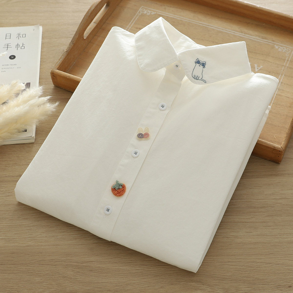秋季新款小清新卡通装饰猫咪刺绣白衬衫女长袖学生娃娃领纯棉衬衣