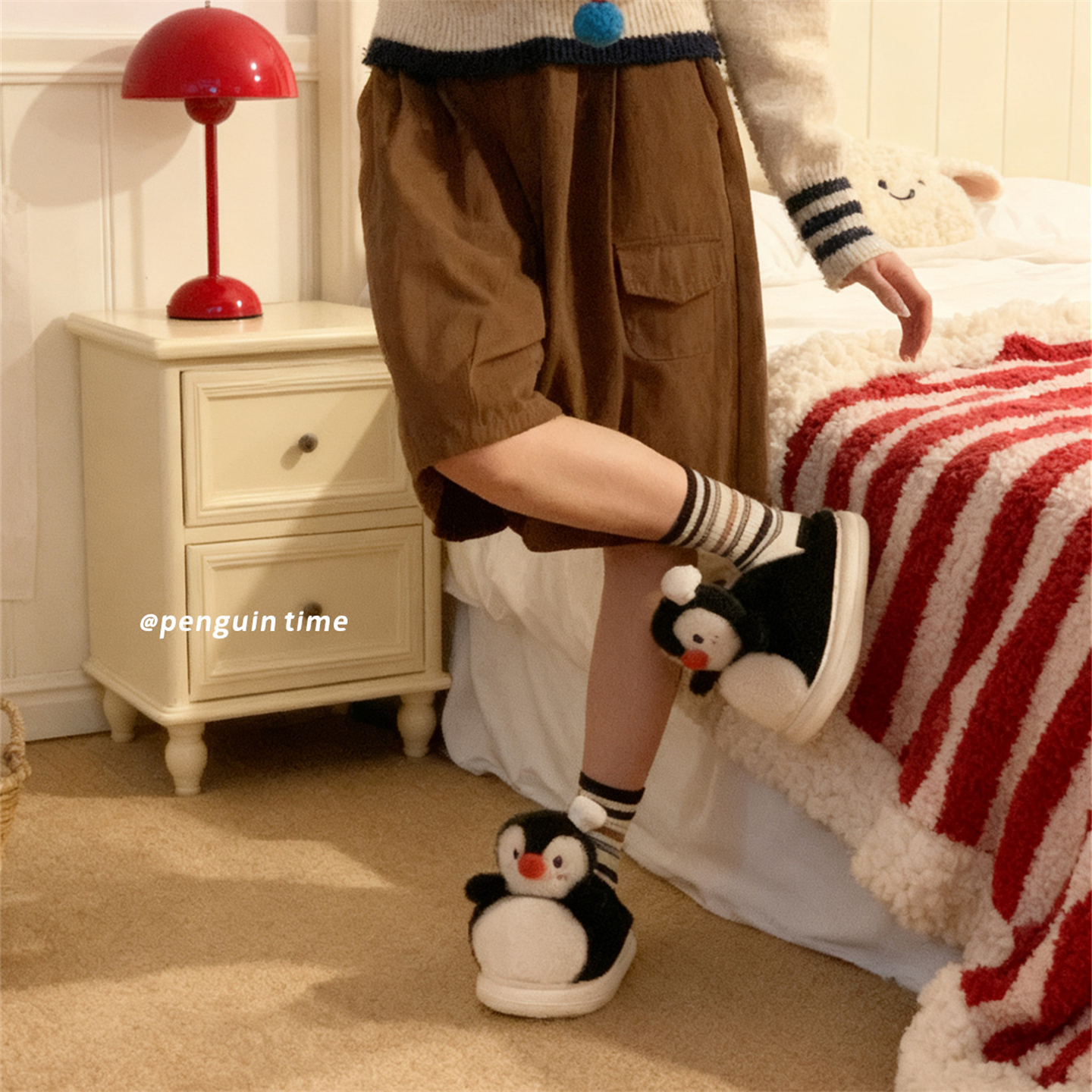 细细条软萌帽子企鹅棉拖鞋女