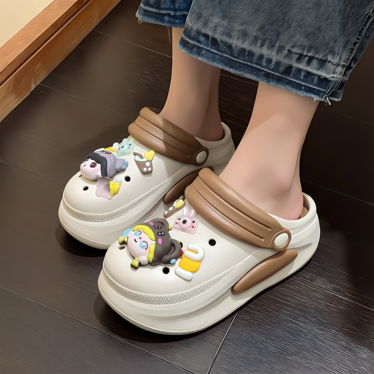 厚底洞洞鞋女外穿2026新款夏凉鞋防滑防臭海边沙滩鞋增高凉拖外出