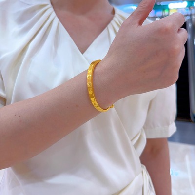 女款手镯九冠金包银蛇形小众女