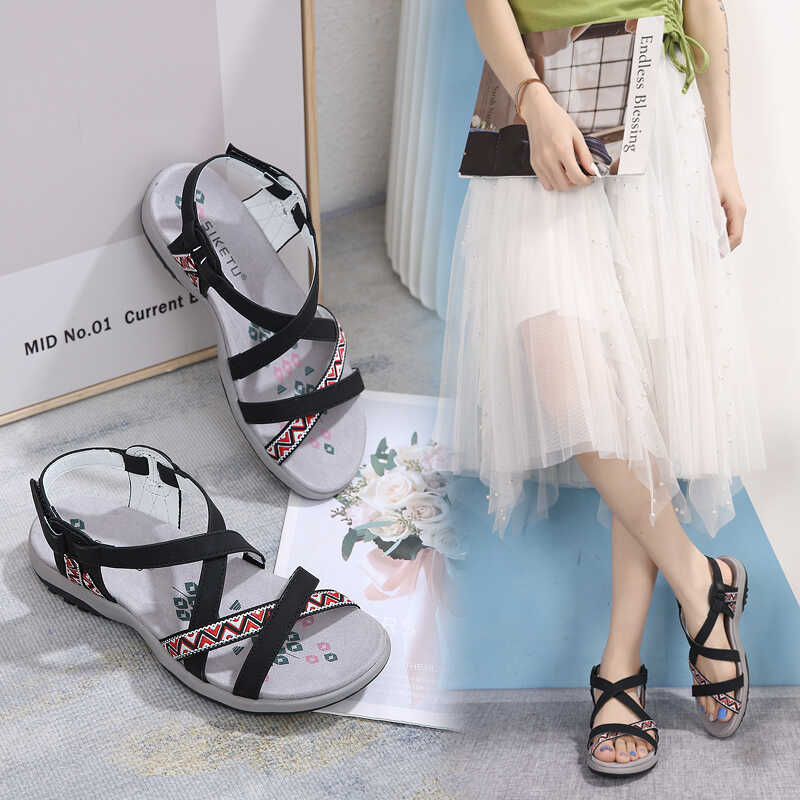 脚胖宽大码开车通勤上班