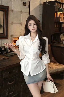 纯欲收腰白色不规则辣妹衬衫女夏季显瘦小众衬衣设计感气质上衣潮