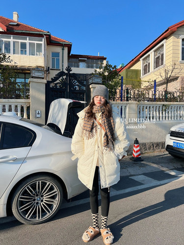 小白鸭绒羽绒服可爱休闲长款