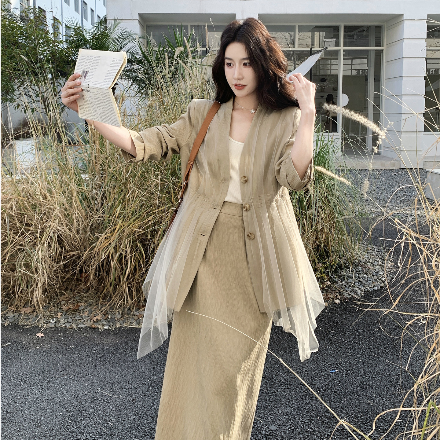 韩系优雅千金风设计感西装拼接网纱半裙套装高级感半身裙两件套