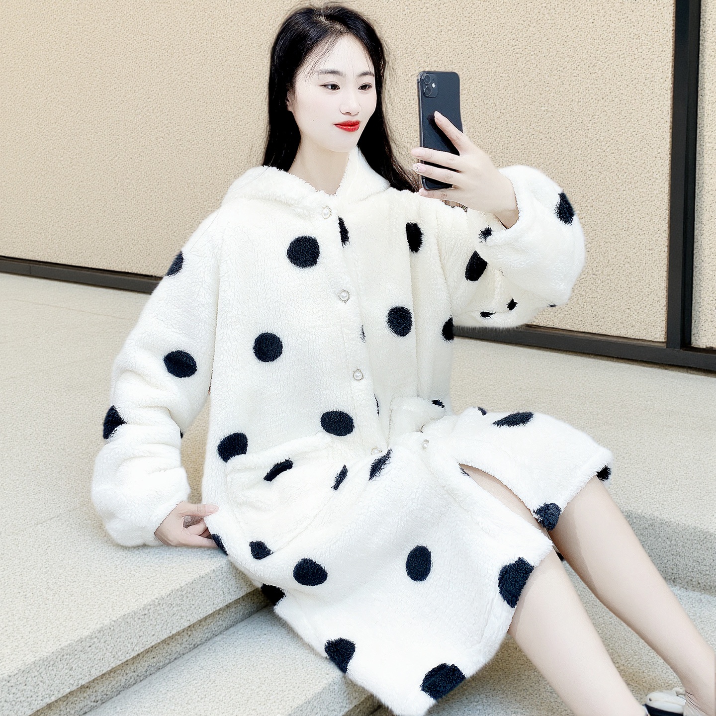 秋冬羊羔绒连帽睡袍女加厚中长款大码保暖牛奶绒睡衣可外出家居袍