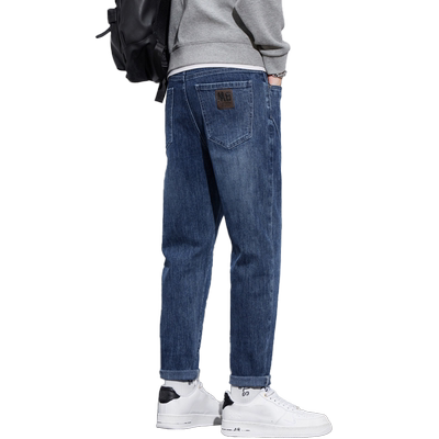 真维斯男装微哈伦牛仔裤