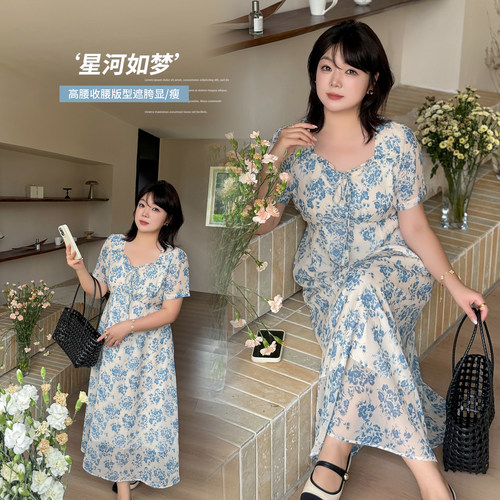 胖MM浪漫方领碎花连衣裙收腰长裙