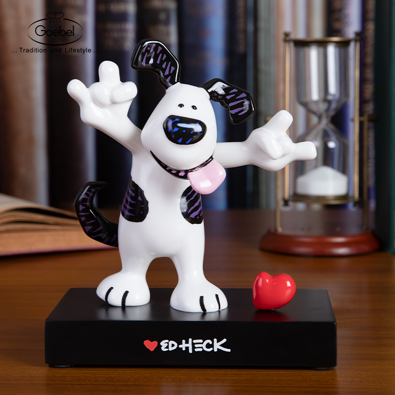 进口陶瓷狗客厅桌面摆件