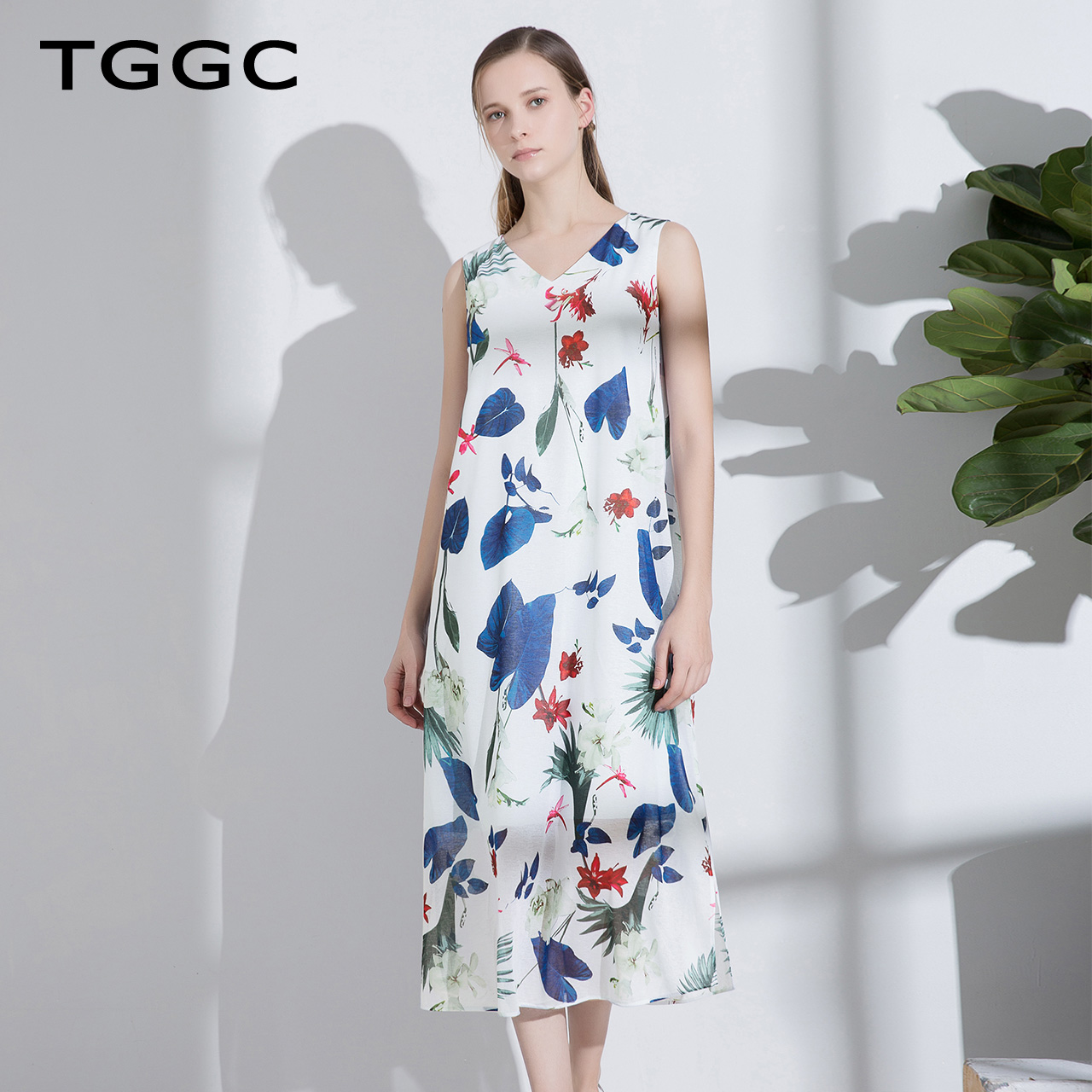 TGGC2018ÄêÏÄװпî¿íËÉʱÉл¨»ÜÓ¡»¨³¤È¹VÁìÎÞÐäA×ÖÁ¬ÒÂȹF22671
