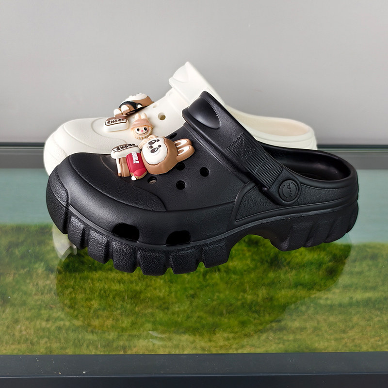 可爱洞洞鞋女夏季2026新款外穿松糕厚底踩屎感防滑百搭沙滩凉鞋女