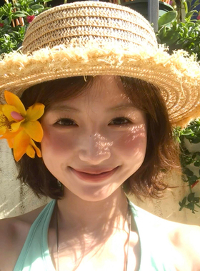 法式平顶草帽三亚海边沙滩拍照