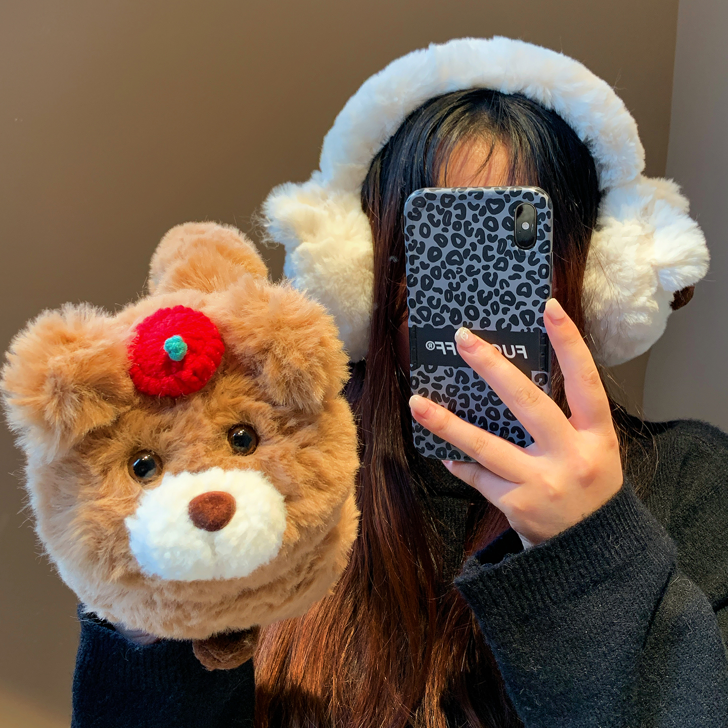 可爱卡通咖色小熊毛绒耳罩